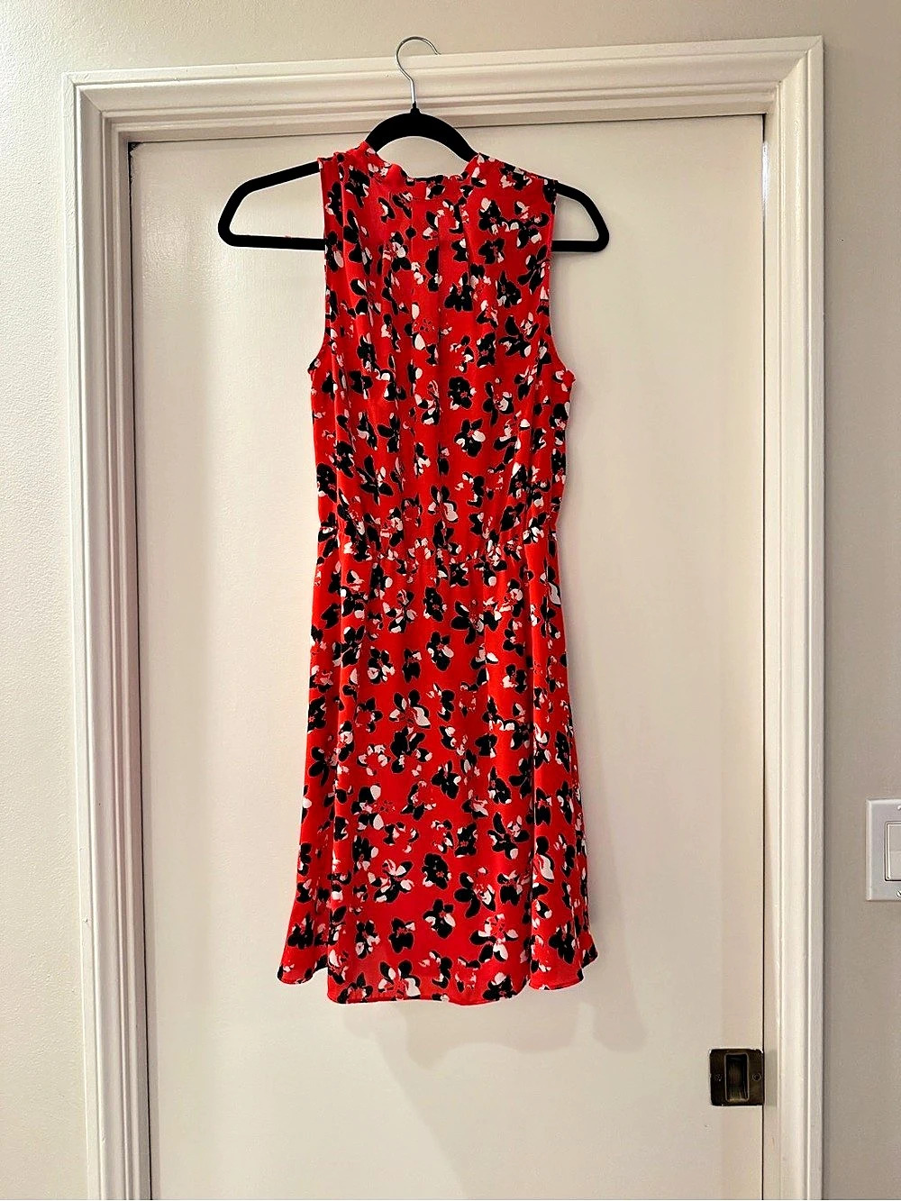 Banana Republic Floral Mini Dress in Red & Black Size Small Like New
